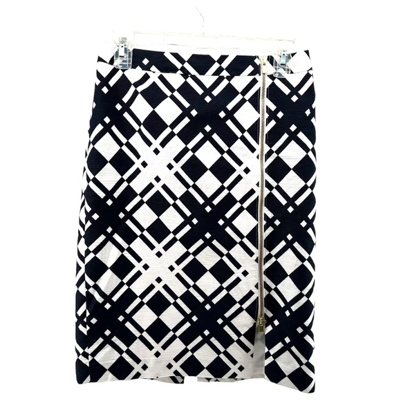 Talbots Women’s 2 Black White Skirt Pencil Zip Geometric Straight Office Career - Picture 2 of 12